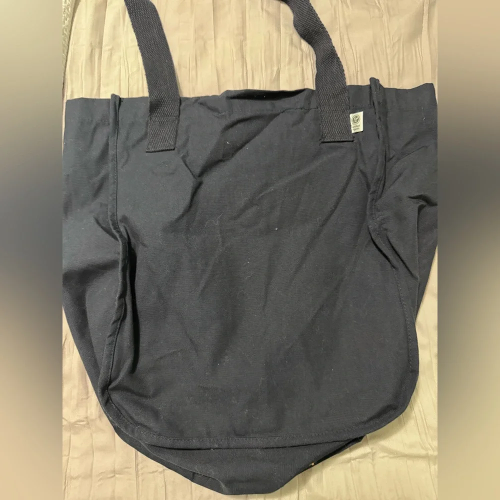 N/A stylish navy